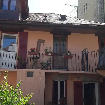 D'anna Apartment